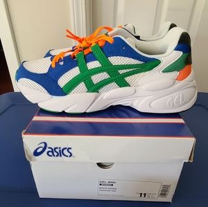Asics sneakers size 11